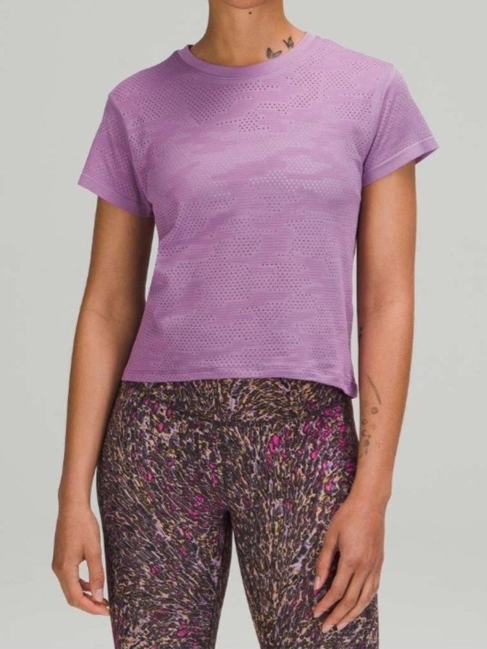 Lululemon Train to Be Short Sleeve Shirt *Camo/Dot Camo Wisteria Purple